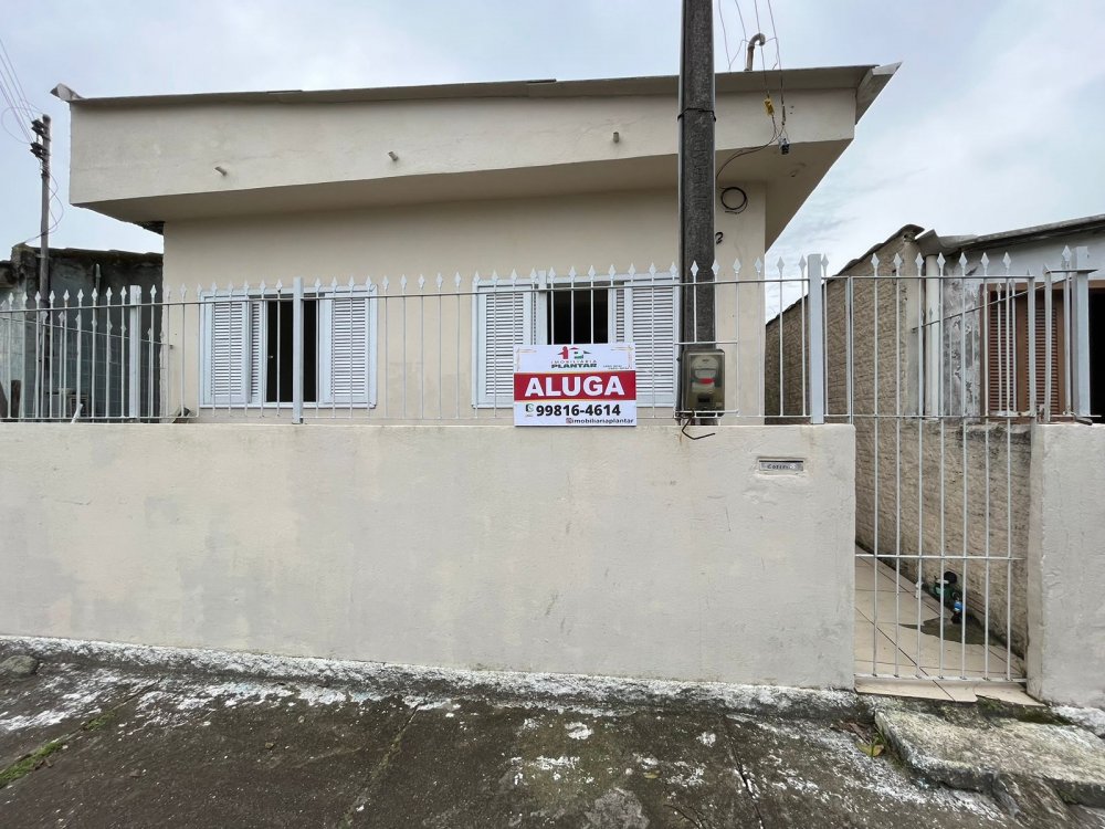 Casa - Aluguel - Magalh�es - Laguna - SC