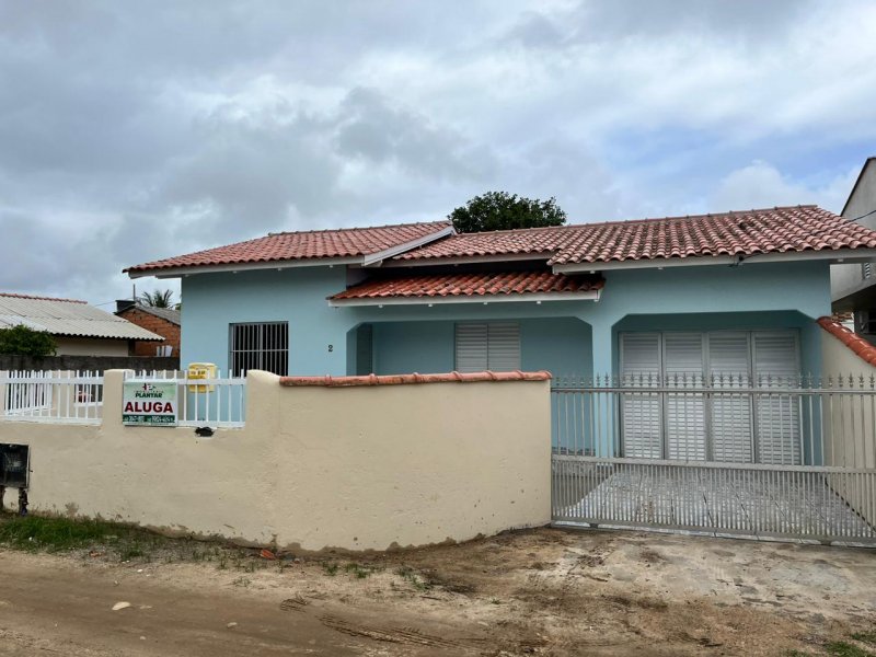 Casa - Aluguel - Barranceira - Laguna - SC