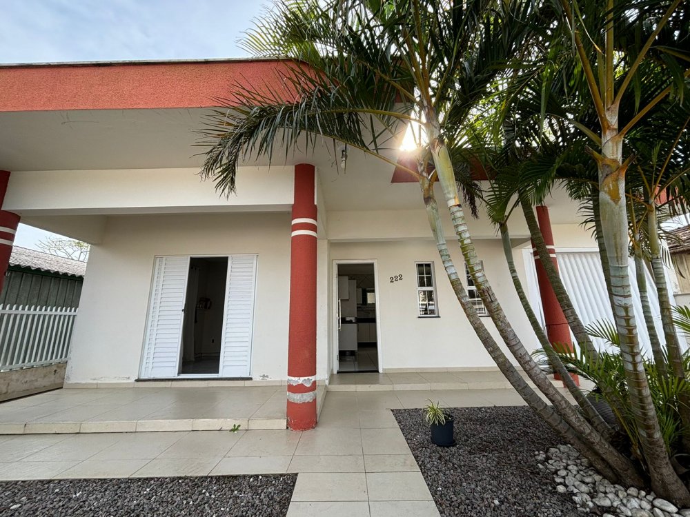 Casa - Aluguel - Cabe�uda - Laguna - SC