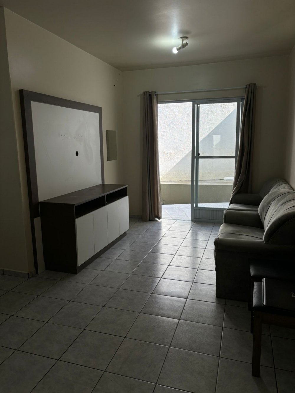 Apartamento - Aluguel - Mar Grosso - Laguna - SC
