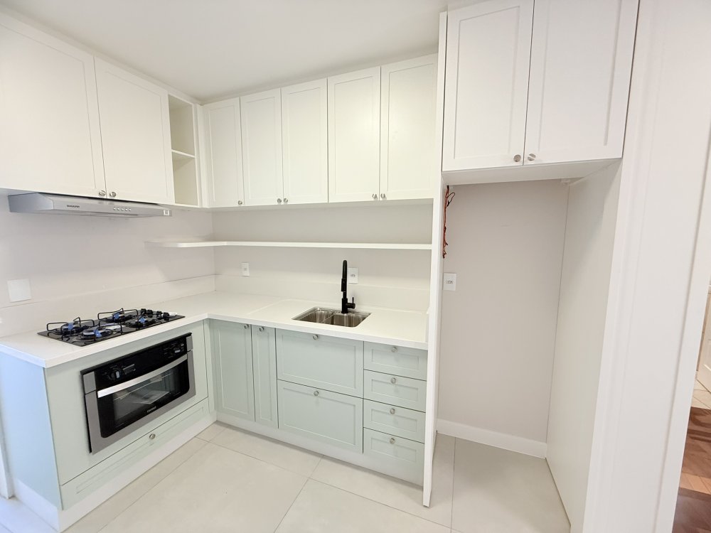 Apartamento - Aluguel - Centro - Laguna - SC