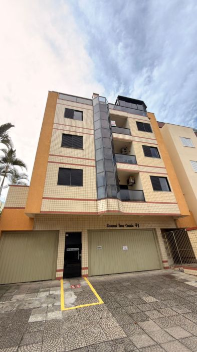 Apartamento - Aluguel - Mar Grosso - Laguna - SC