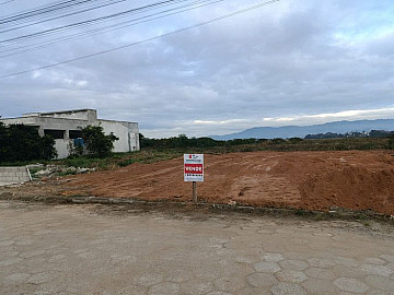 Terreno Oficinas Tubar�o